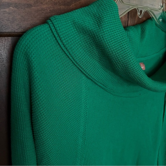Anthropologie Pilcro Green Thermal Knit Mock Neck Waffle Top EUC Size S It#C51 - Picture 9 of 17